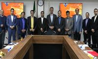 دکتر شاپور محمدی، رئیس سازمان بورس و اوراق بهادار و برخی اعضای هیأت مدیره سازمان از کانون کارگزاران بورس و اوراق بهادار بازدید کردند.